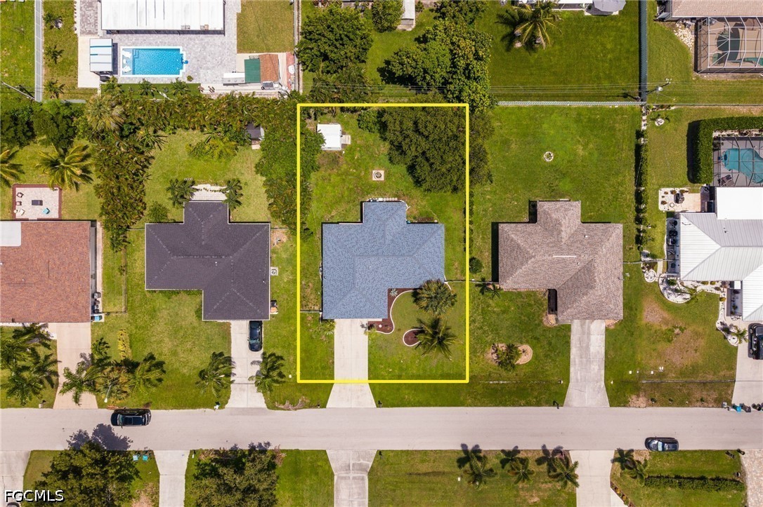 3 Bed SingleFamilyResidence for Sale in Cape Coral, photo 28