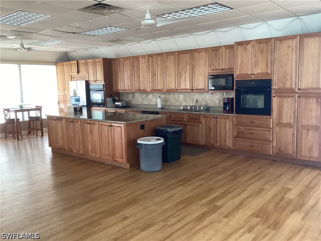 2 Bed ManufacturedHome for Sale in Naples, photo 28