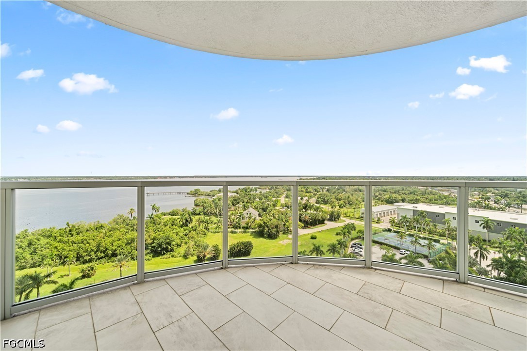 3 Bed Pool Home for Sale in Oasis, photo 28