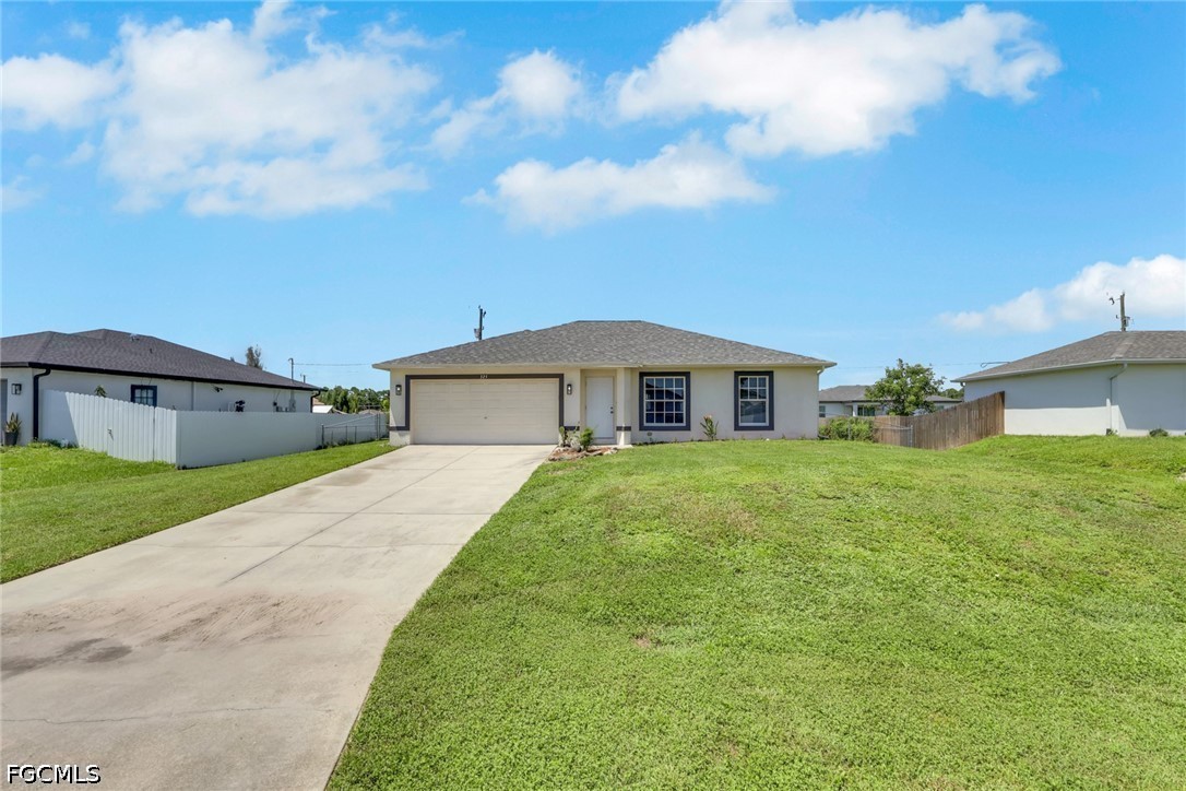 3 Bed SingleFamilyResidence for Sale in Cape Coral, photo 28