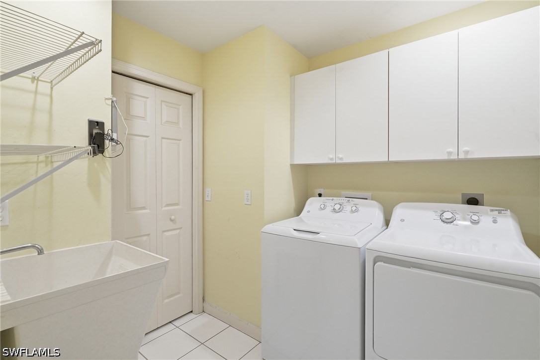 2 Bed Condominium for Sale in Naples, photo 28