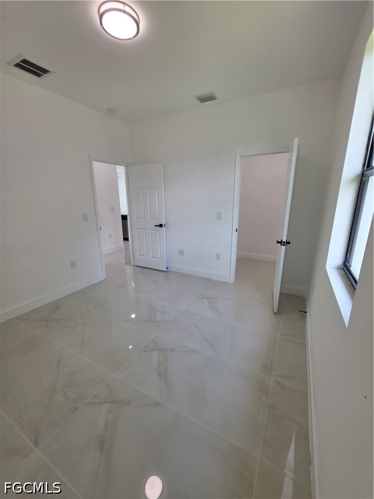 3 Bed SingleFamilyResidence for Sale in Lehigh Acres, photo 28
