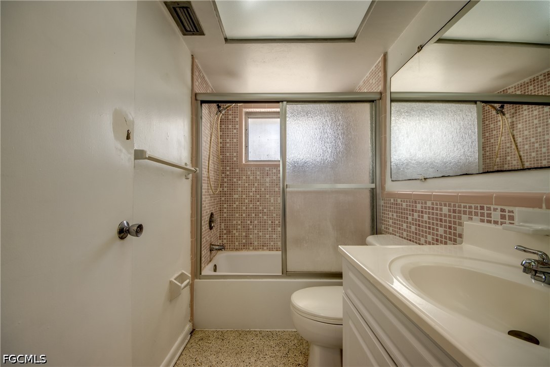 2 Bed SingleFamilyResidence for Sale in Cape Coral, photo 28