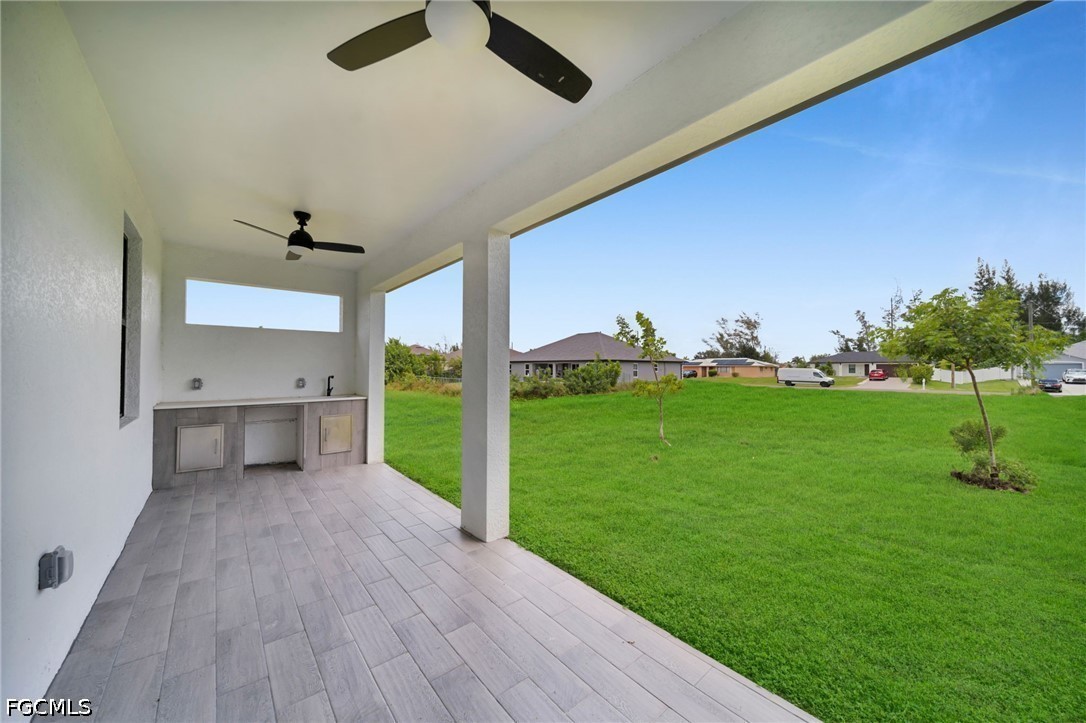 3 Bed SingleFamilyResidence for Sale in Cape Coral, photo 28