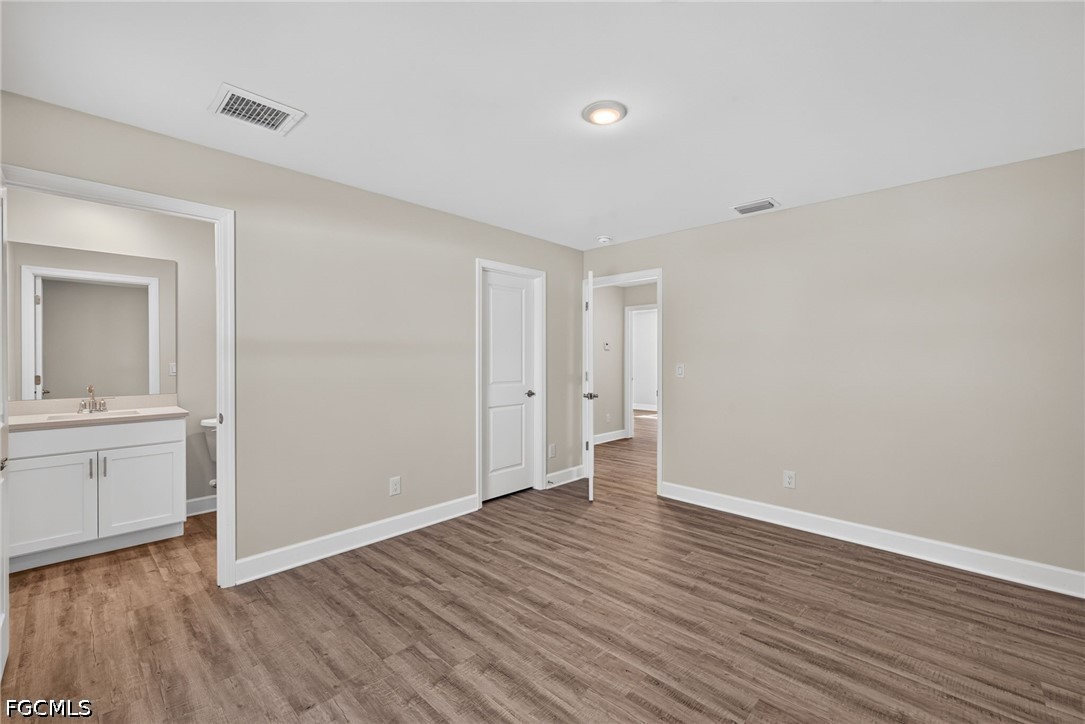 4 Bed SingleFamilyResidence for Sale in Cape Coral, photo 28