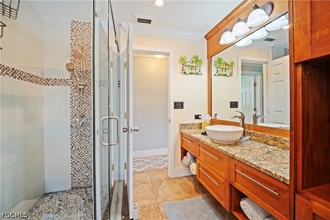 3 Bed Pool Home for Sale in Cape Coral, photo 28