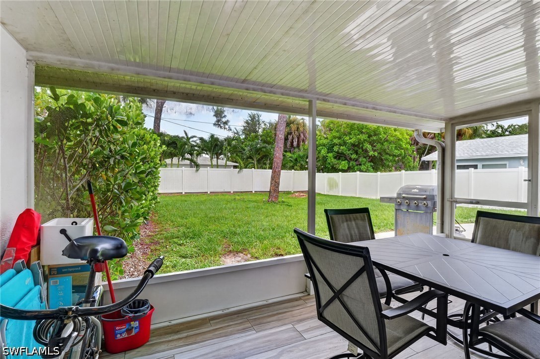4 Bed Duplex for Sale in Naples Park, photo 28