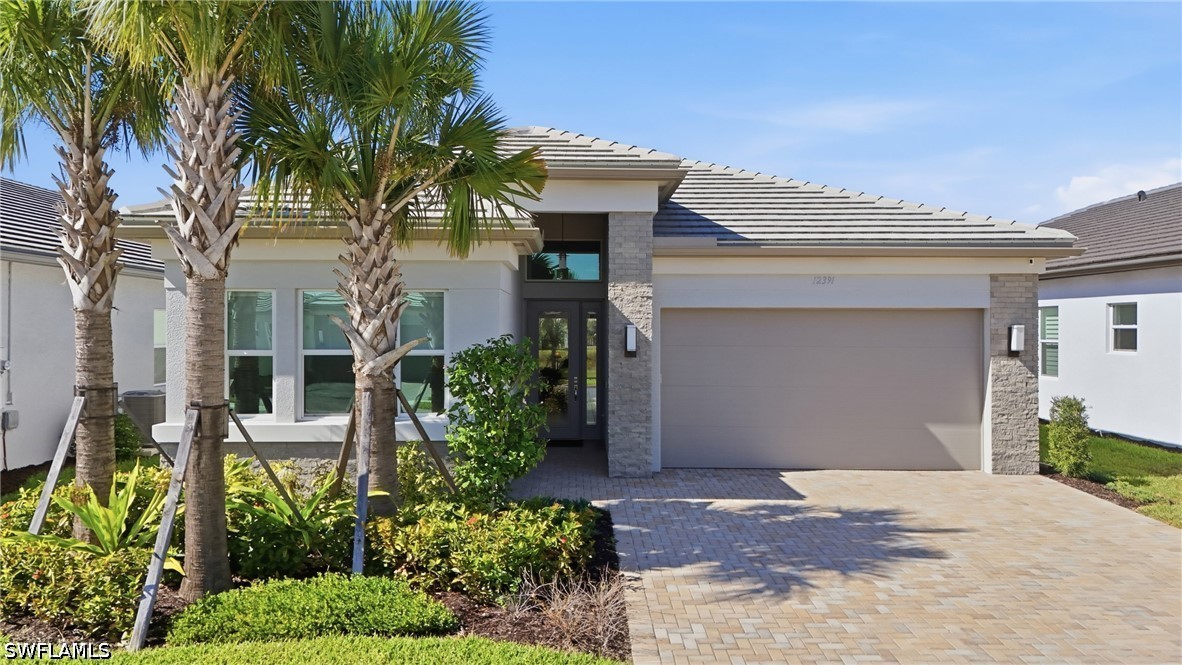 2 Bed Waterfront Home for Sale in Naples, photo 28