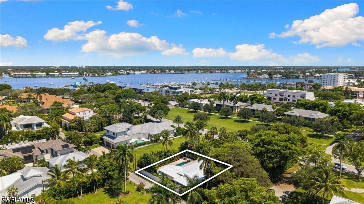 3 Bed Pool Home for Sale in Olde Naples, photo 28