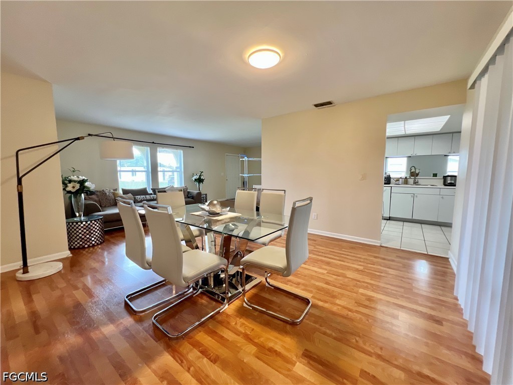 3 Bed SingleFamilyResidence for Sale in Cape Coral, photo 28