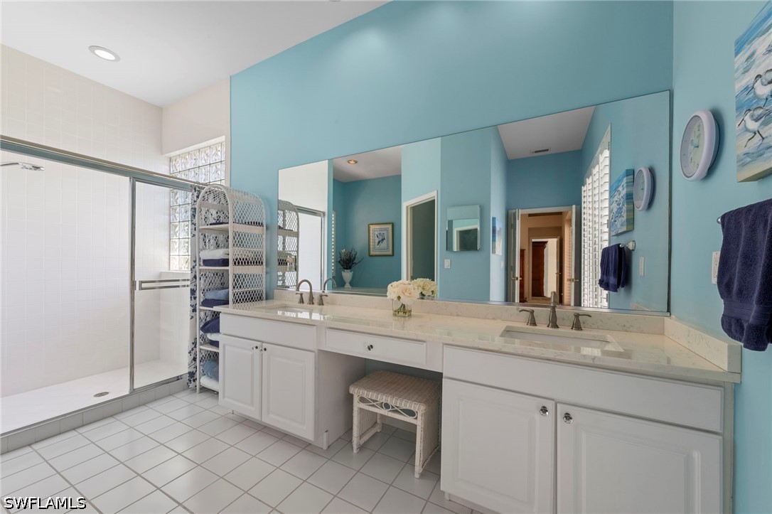 3 Bed Pool Home for Sale in Lake Club, photo 28
