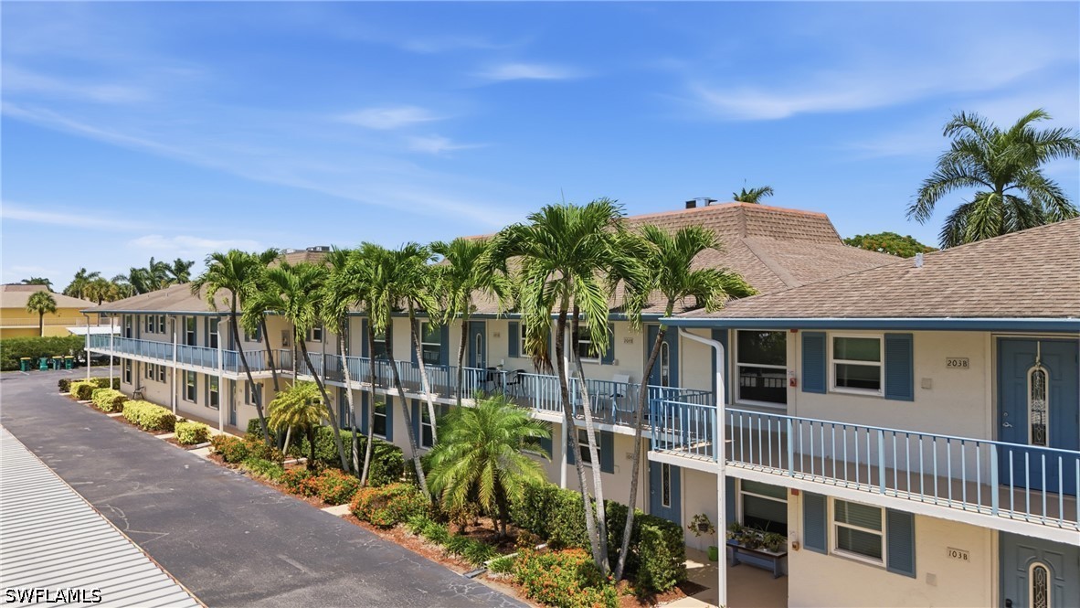 2 Bed Condominium for Sale in Naples, photo 28