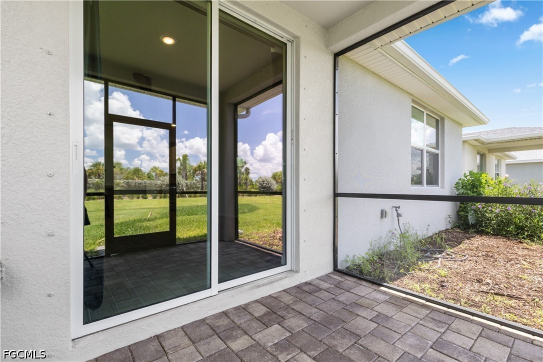 3 Bed SingleFamilyResidence for Sale in Crescent Lakes, photo 28