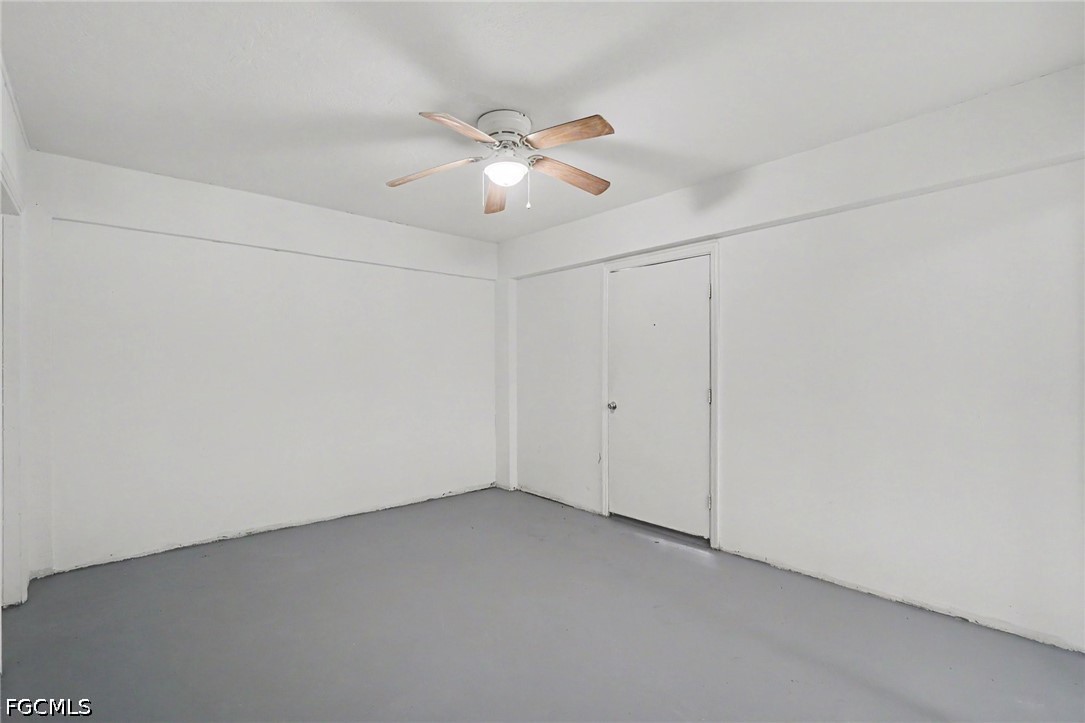 2 Bed SingleFamilyResidence for Sale in Cape Coral, photo 28