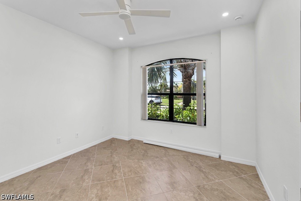 4 Bed SingleFamilyResidence for Sale in Naples, photo 28