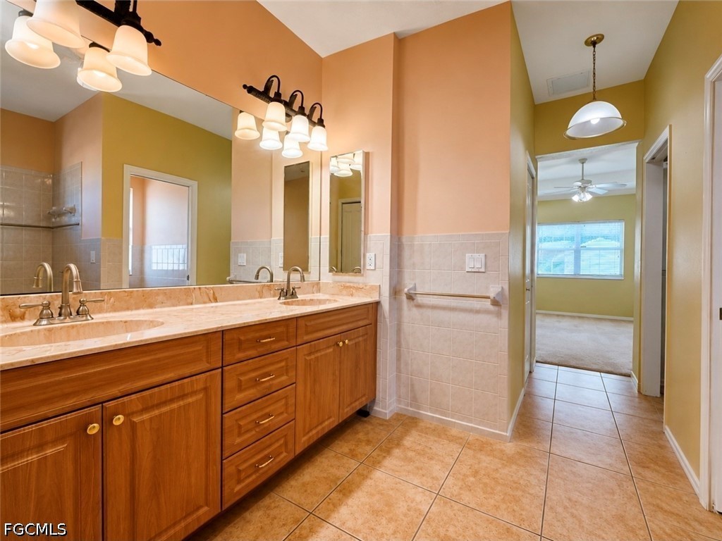 3 Bed Pool Home for Sale in Cape Coral, photo 28