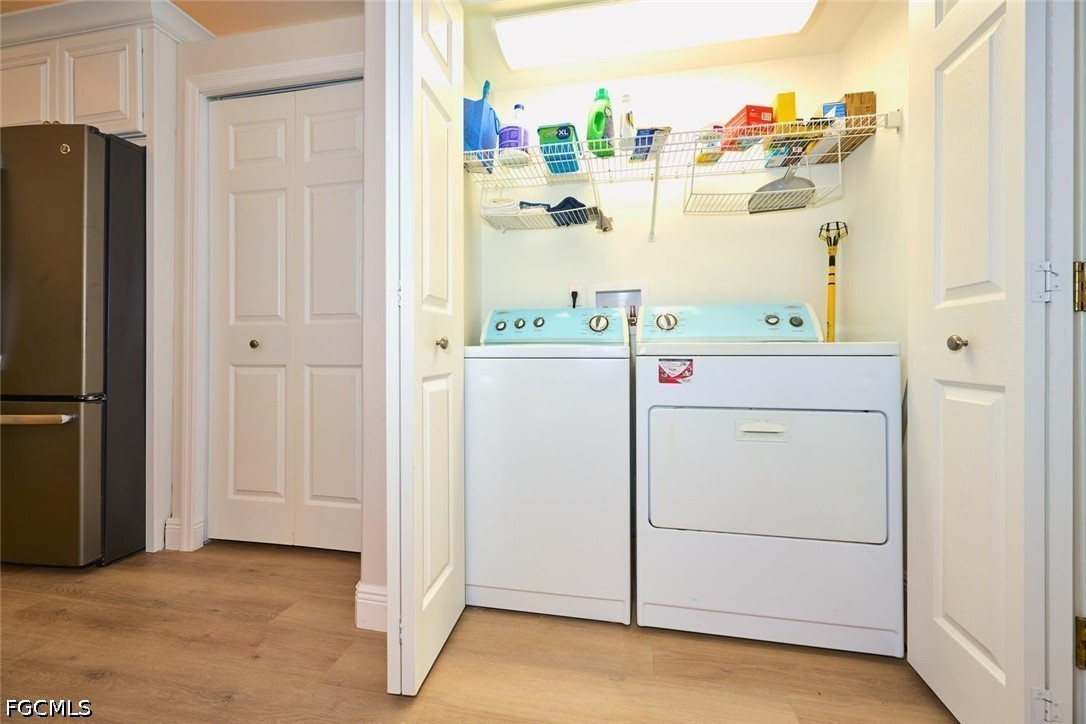 2 Bed Waterfront Home for Sale in Fort Myers, photo 28