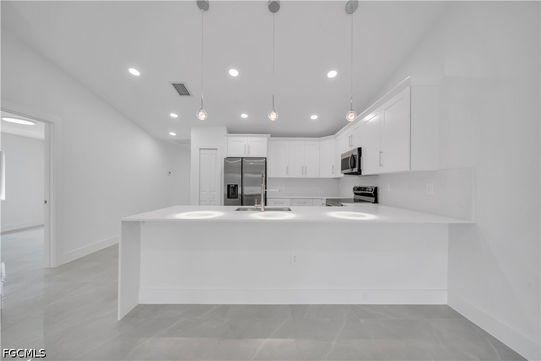 6 Bed Duplex for Sale in Lehigh Estates, photo 28