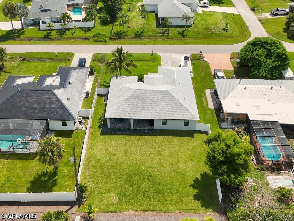 4 Bed SingleFamilyResidence for Sale in El Dorado Acres, photo 28