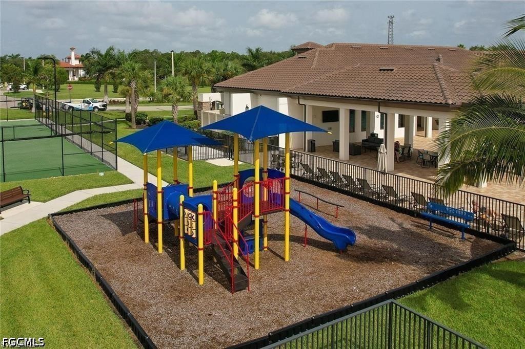 3 Bed Townhouse for Sale in Portico, photo 28