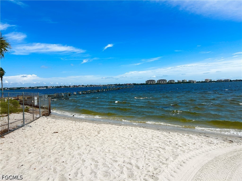 2 Bed Condominium for Sale in Capeway Condo, photo 28