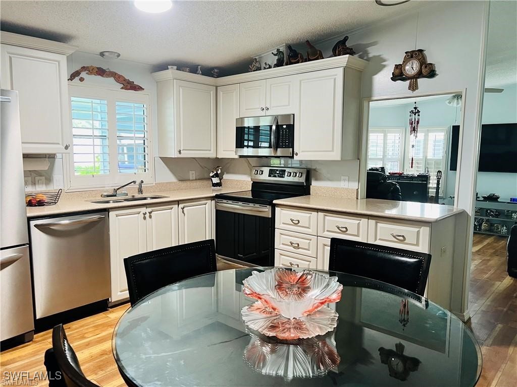 2 Bed ManufacturedHome for Sale in Naples, FL, $208,000 — photo 29