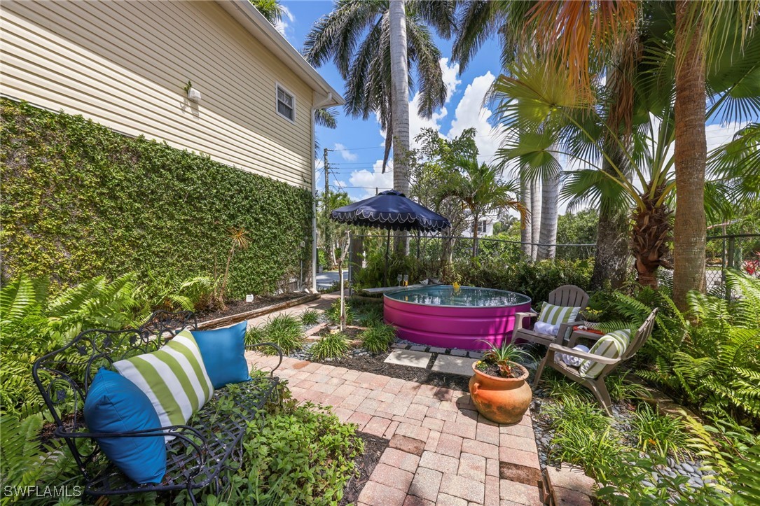 2 Bed SingleFamilyResidence for Sale in Naples, photo 29