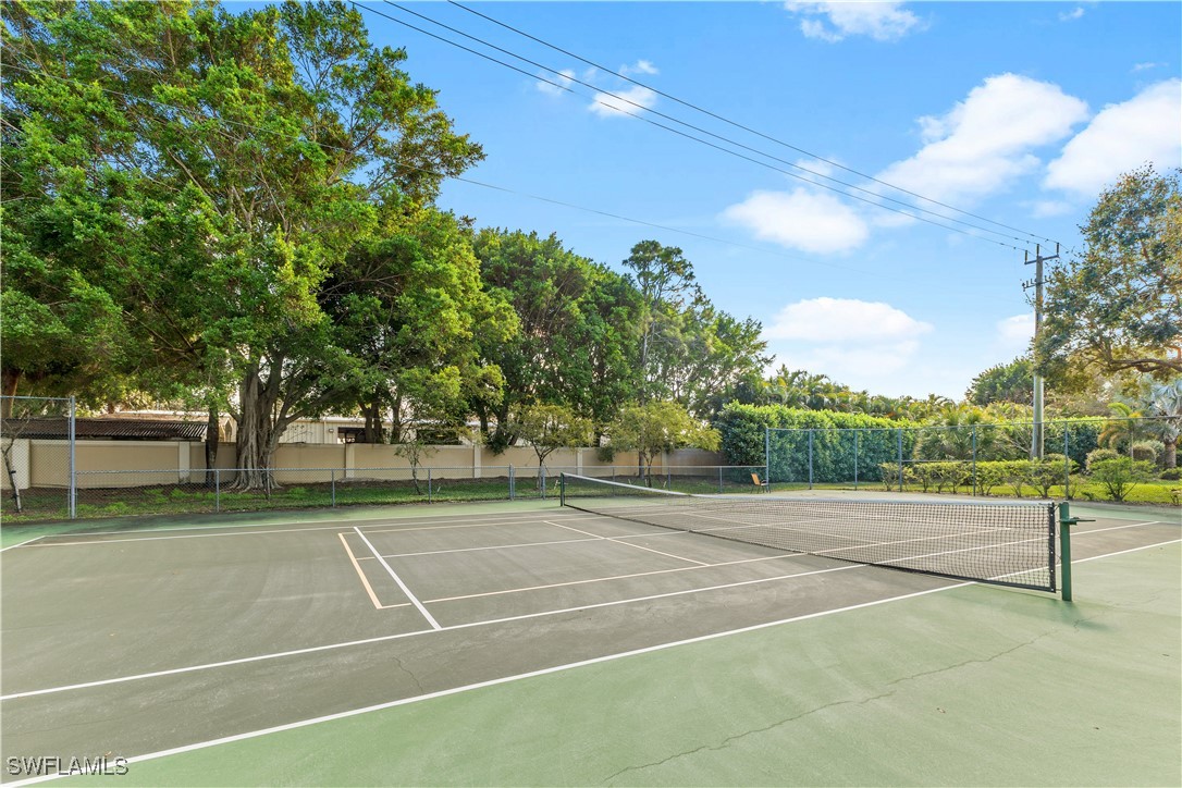 3 Bed Condominium for Sale in Cavendish Court, photo 29
