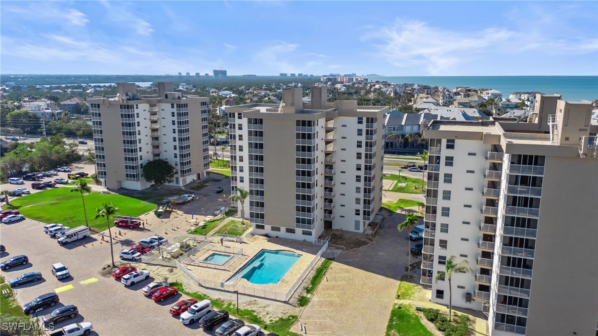 1 Bed Waterfront Home for Sale in Beach And Tennis Club, photo 29