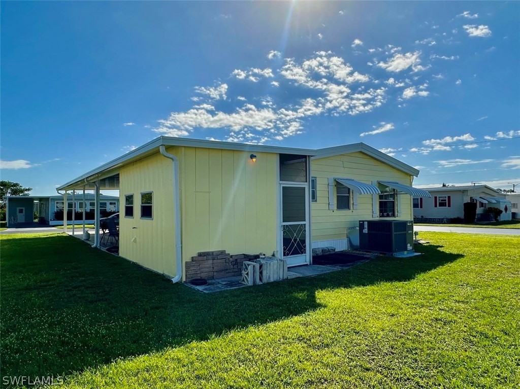 2 Bed ManufacturedHome for Sale in North Fort Myers, FL — photo 29