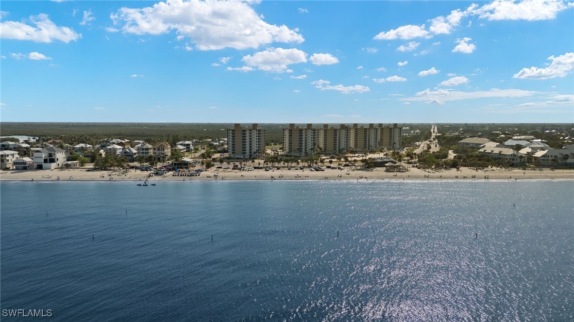 1 Bed Waterfront Home for Sale in Beach And Tennis Club, photo 29