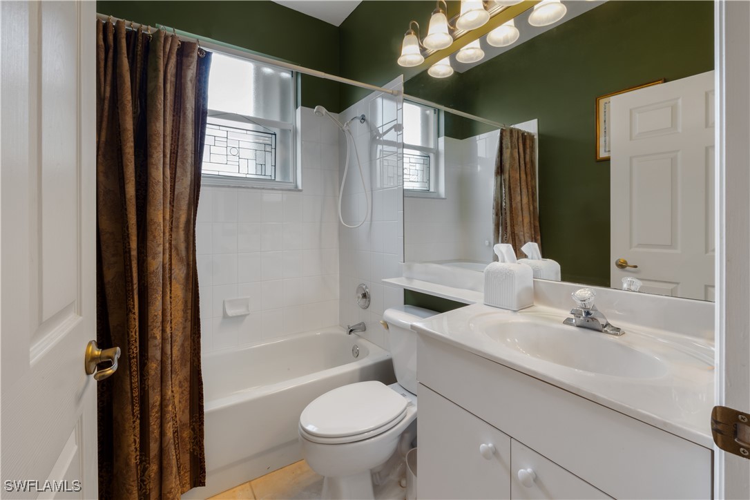 2 Bed SingleFamilyResidence for Sale in North Fort Myers, FL — photo 29