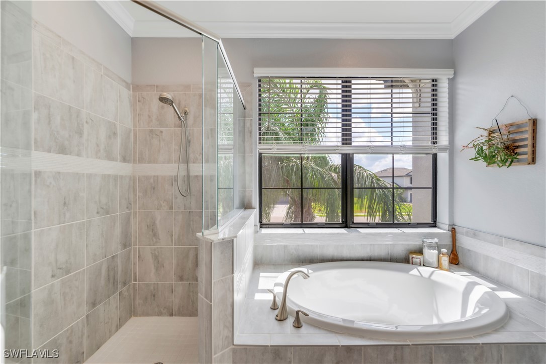 5 Bed SingleFamilyResidence for Sale in Estero, photo 29