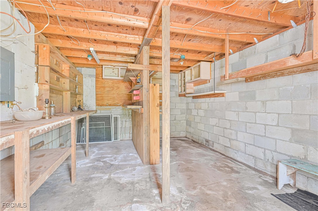 3 Bed SingleFamilyResidence for Sale in Lehigh Acres, photo 29