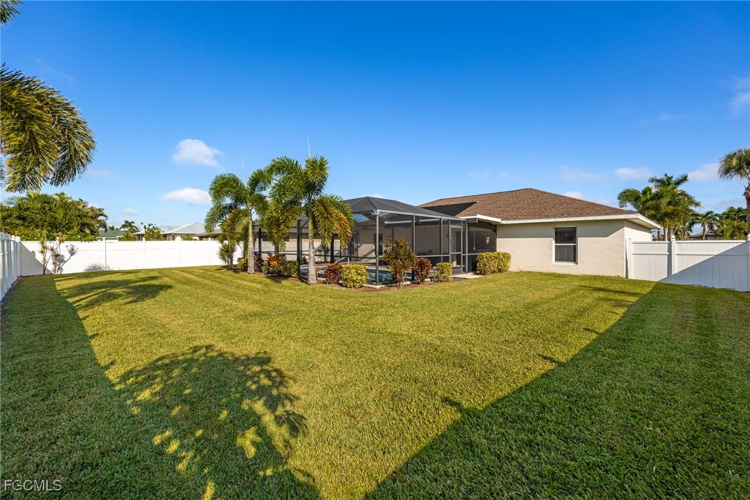 3 Bed Pool Home for Sale in Cape Coral, photo 29