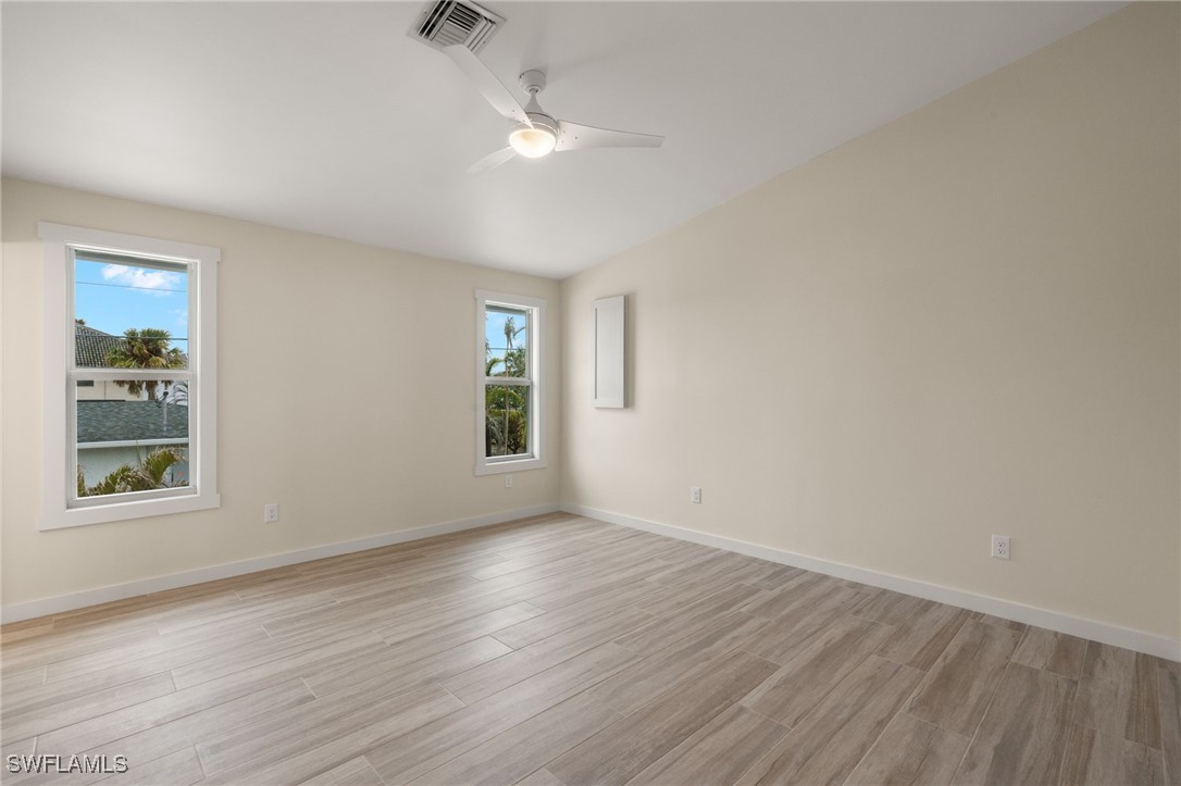 3 Bed Pool Home for Sale in Laguna Shores, photo 29