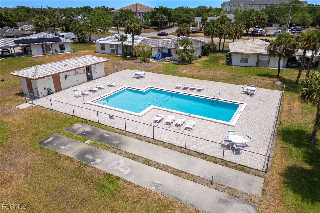 2 Bed Duplex for Sale in Parkwood Villas, FL, $160,000 — photo 29
