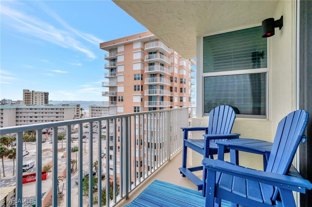 1 Bed Waterfront Home for Sale in Fort Myers Beach, photo 29