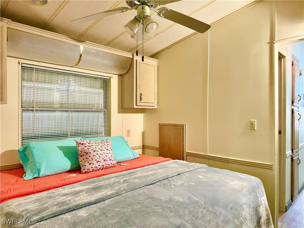 2 Bed ManufacturedHome for Sale in Naples, FL, $158,000 — photo 29