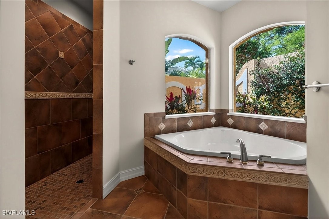 3 Bed Pool Home for Sale in Naples, photo 29