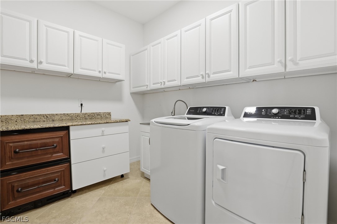 4 Bed Pool Home for Sale in Lindsford, photo 29