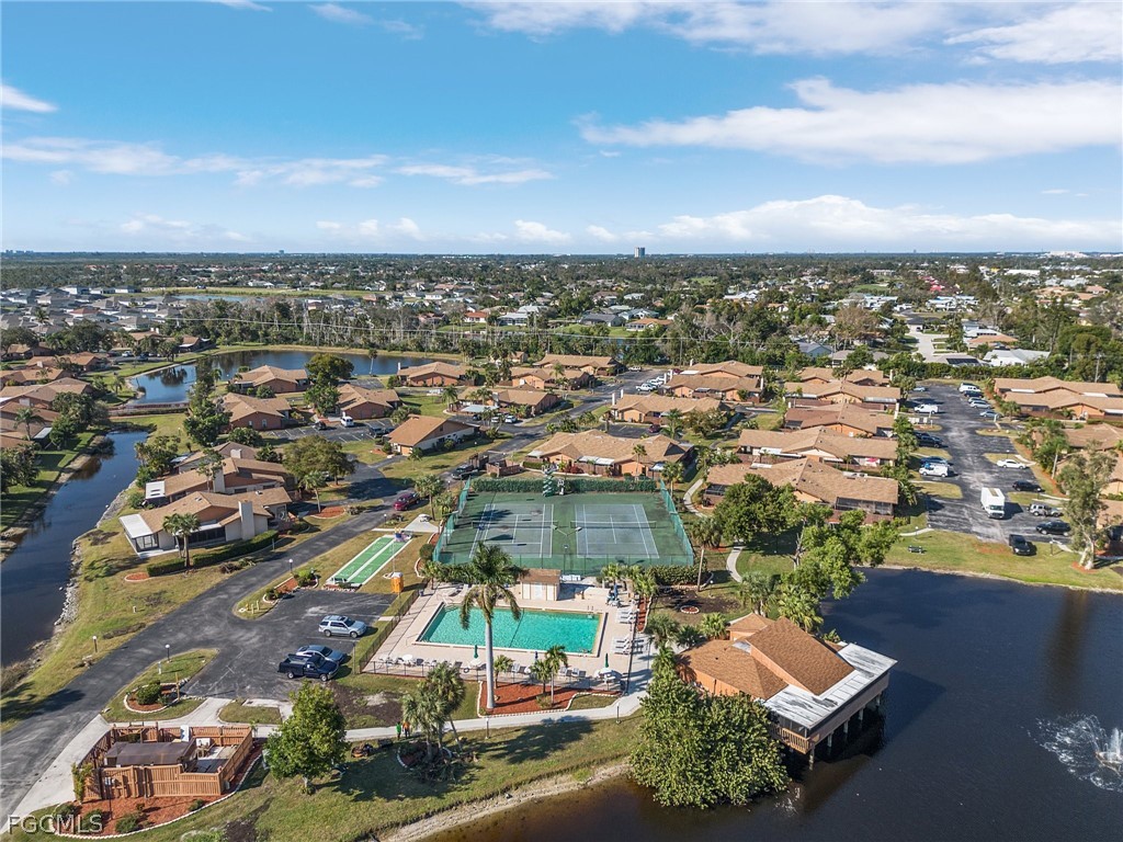 2 Bed Waterfront Home for Sale in Royal Woods, photo 29