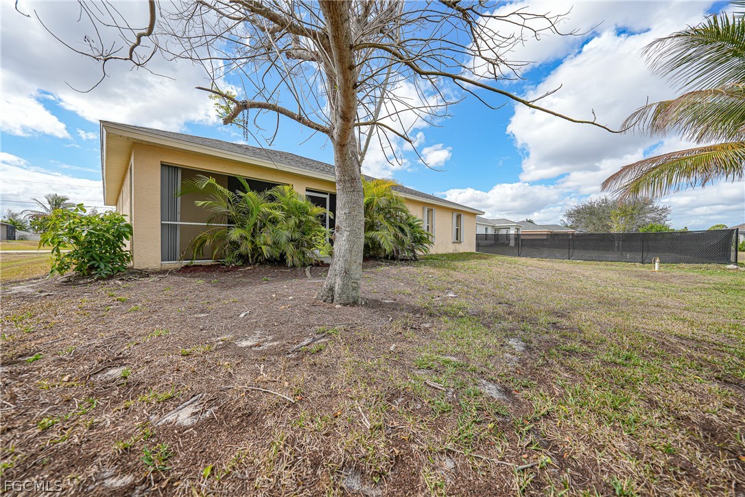 3 Bed SingleFamilyResidence for Sale in Cape Coral, photo 29