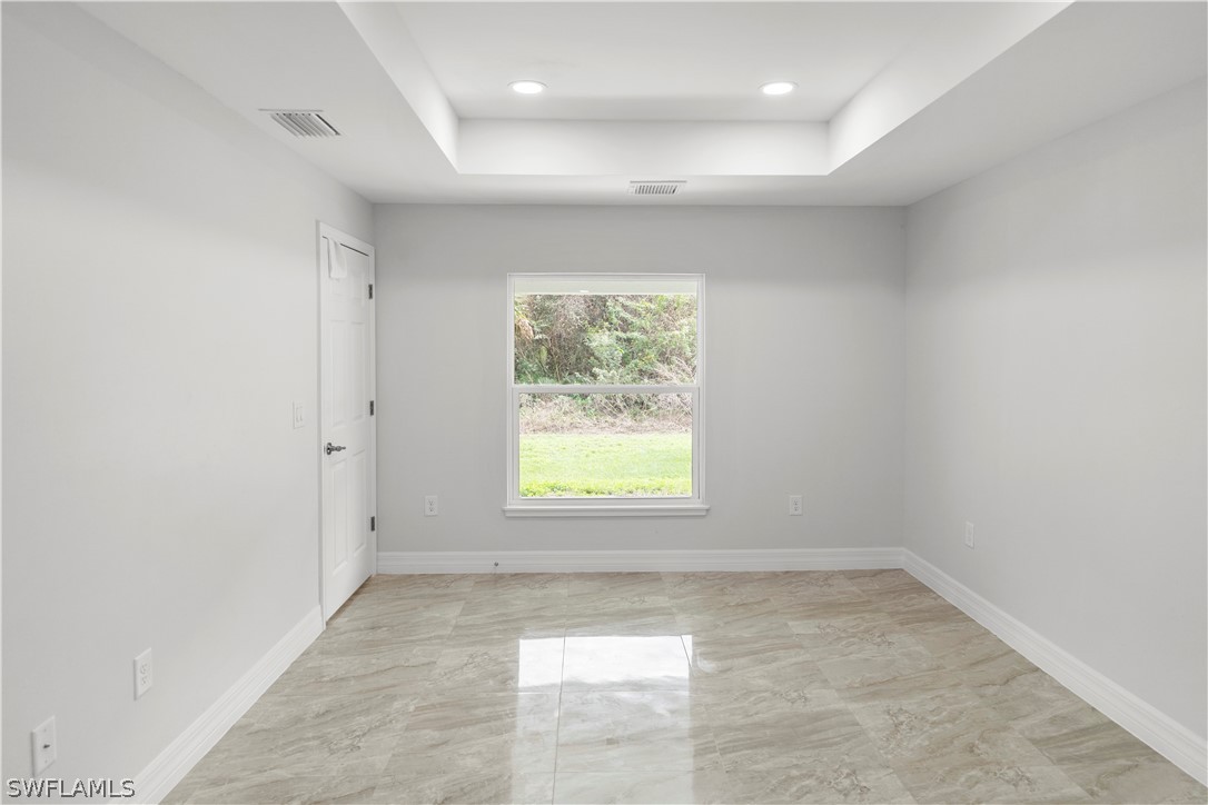 3 Bed SingleFamilyResidence for Sale in Lehigh Acres, photo 29