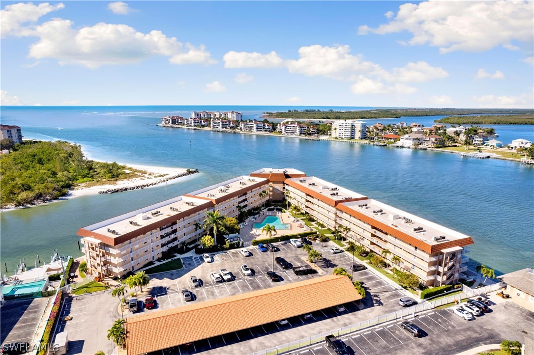 2 Bed Waterfront Home for Sale in Marco Island, photo 29