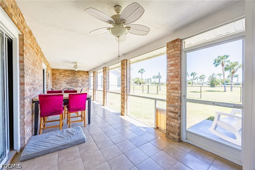 4 Bed SingleFamilyResidence for Sale in Cape Coral, photo 29