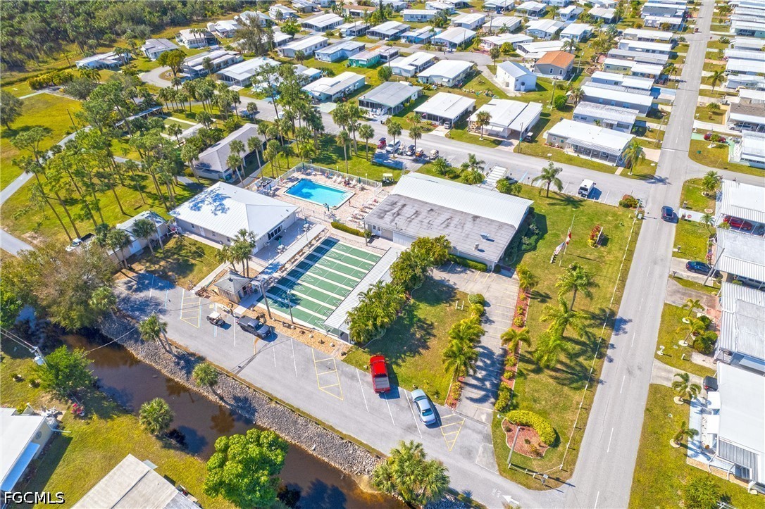 2 Bed ManufacturedHome for Sale in North Fort Myers, FL — photo 29