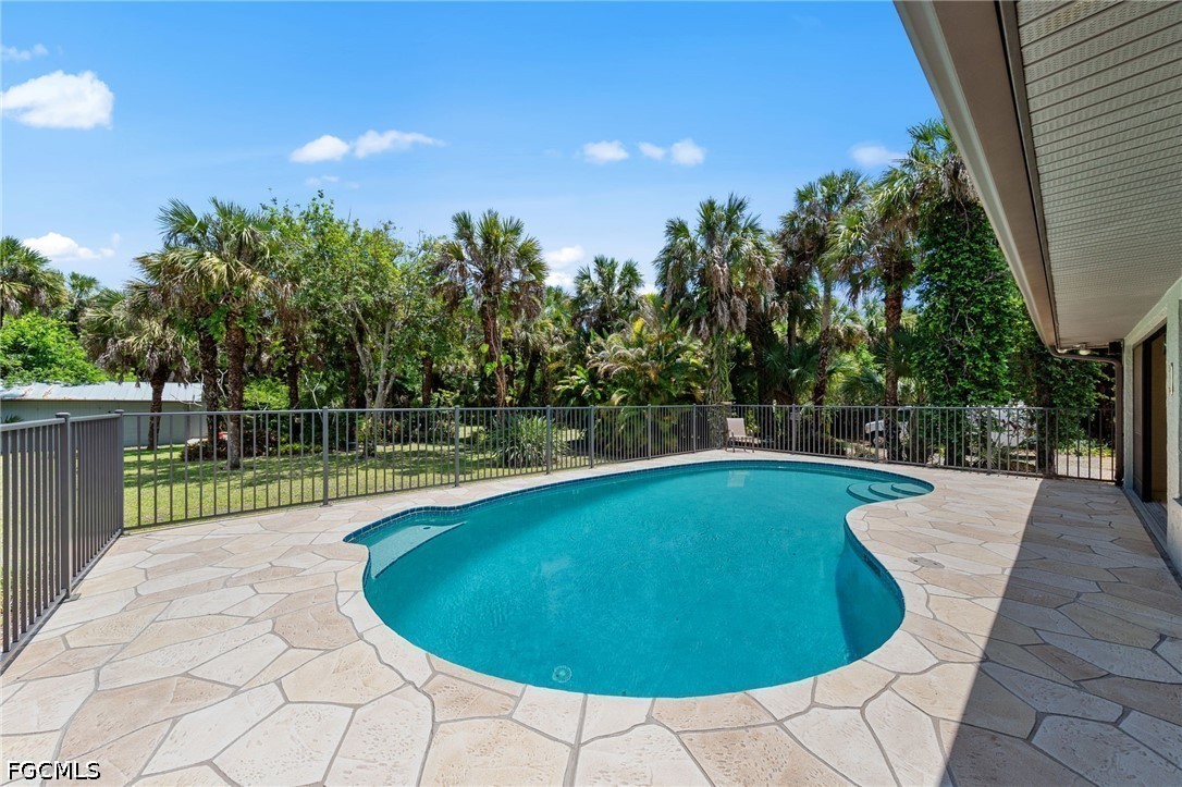2 Bed Pool Home for Sale in Naples, photo 29