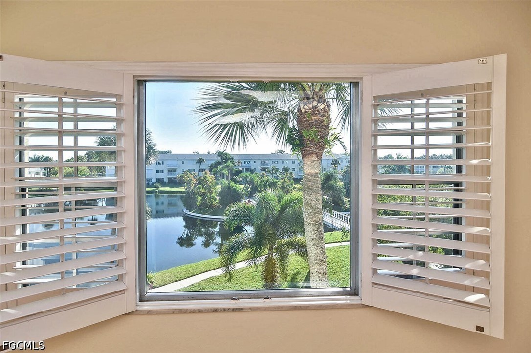 2 Bed Waterfront Home for Sale in Fort Myers, photo 29