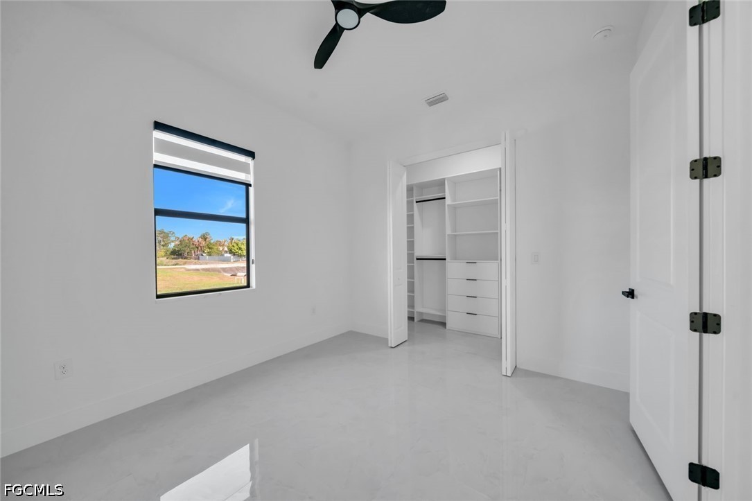 3 Bed SingleFamilyResidence for Sale in Lehigh Acres, photo 29